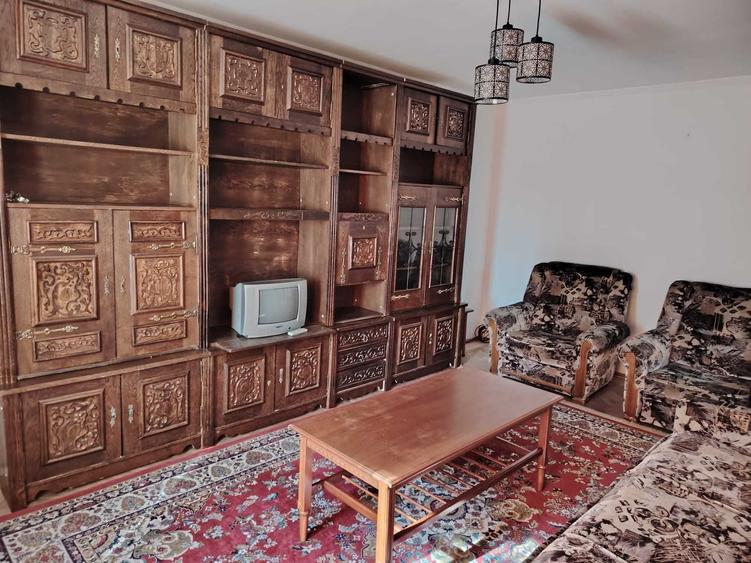 Inchiriez apartament 3 camere - 7