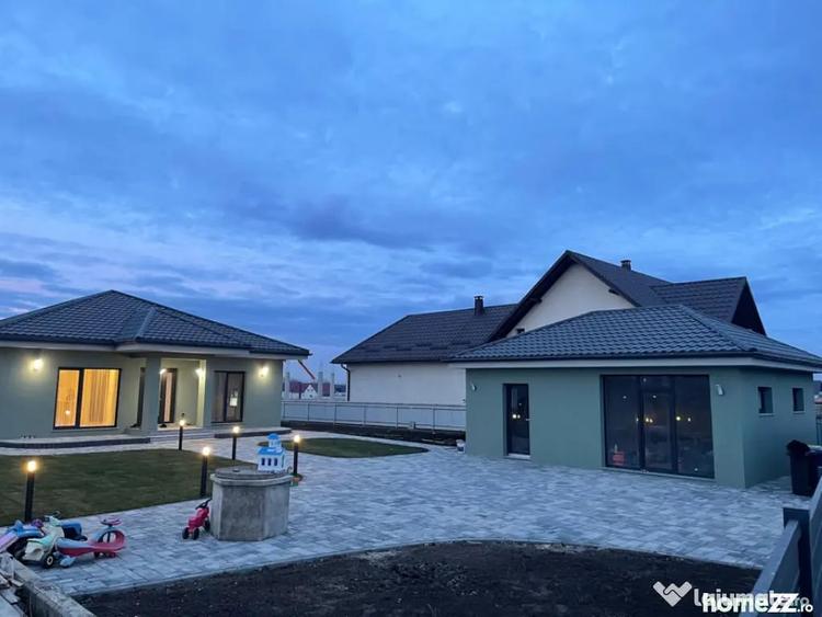Casă cu 5 camere cu Teren 2000 Mp în Volovăț