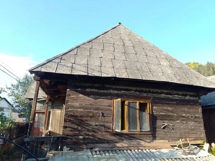 Casă cu Teren 70 Mp în Rozavlea