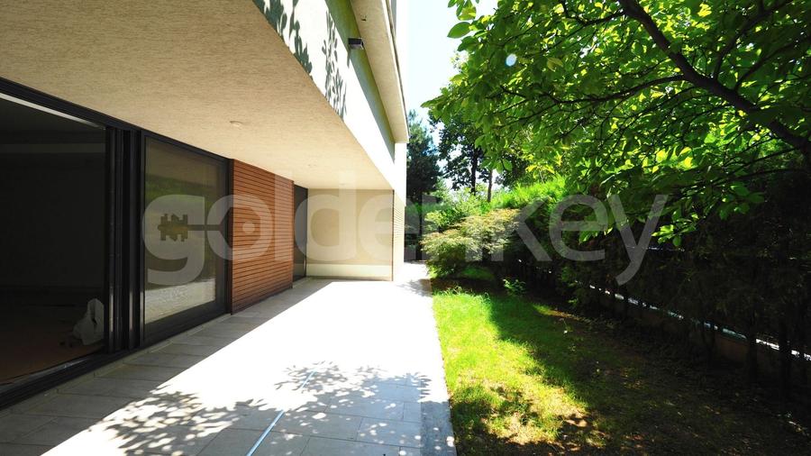 Apartament cu 3 camere decomandat, mobilat în Primăverii