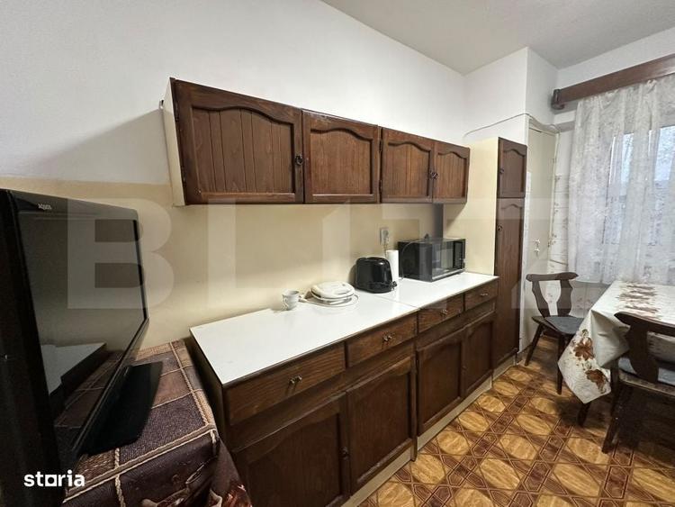 Apartament cu 3 camere decomandat în Batiz