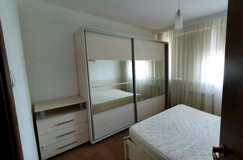 Apartament cu 2 camere semidecomandat în Grivița