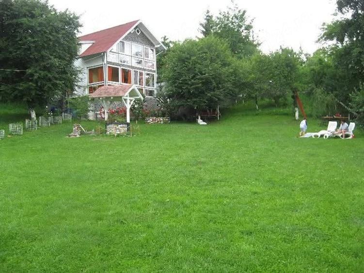 Casă cu Teren 4000 Mp în Central