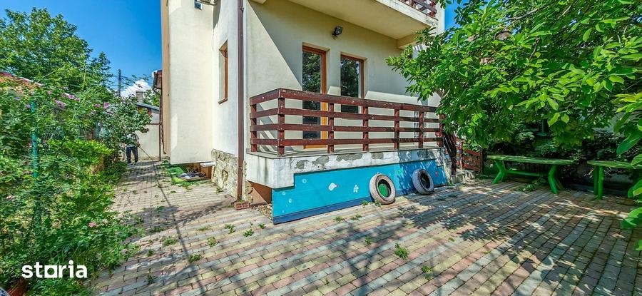 Casă cu 4 camere cu Teren 230 Mp în Apărătorii Patriei