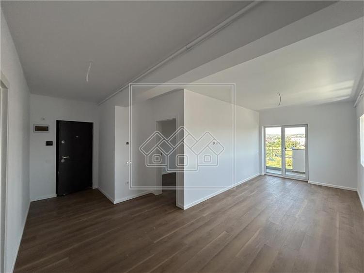 Apartament 2 camere la cheie + balcon, bloc nou, cu lift, etaj 1 - 8