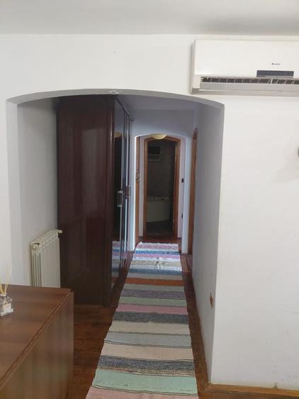Apartament cu 3 camere decomandat în Exterior Vest