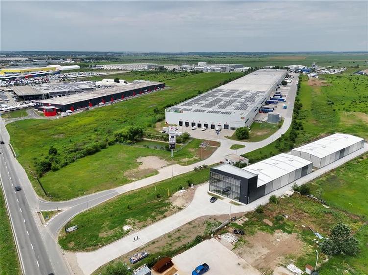 Spațiu industrial, de 1,380 mp, în Central