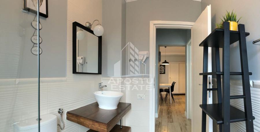 Apartament cu 3 camere semidecomandat în Dumbrăvița