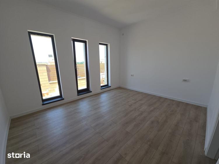 Casă cu 3 camere cu Teren 370 Mp în Berceni