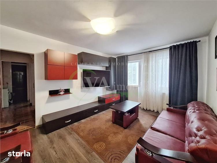 Apartament cu 3 camere semidecomandat în Republicii
