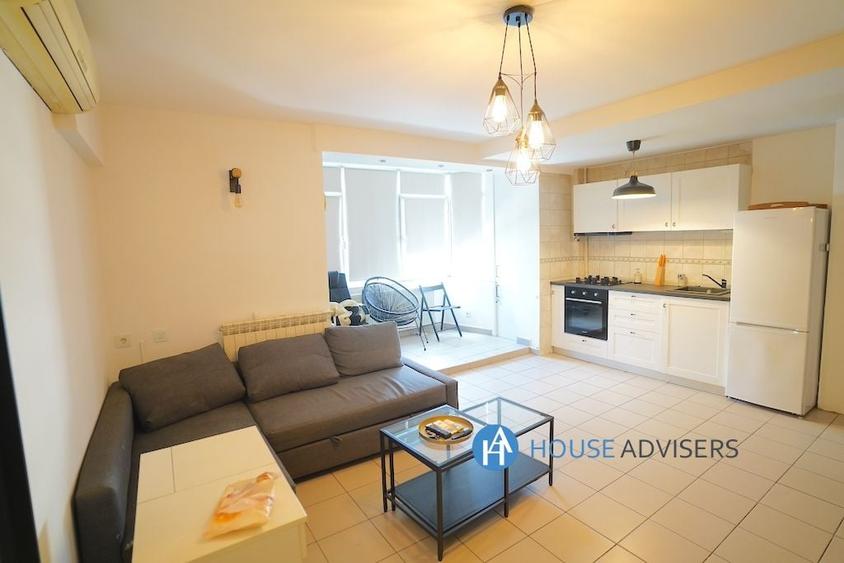Apartament cu 2 camere, mobilat în Universitate