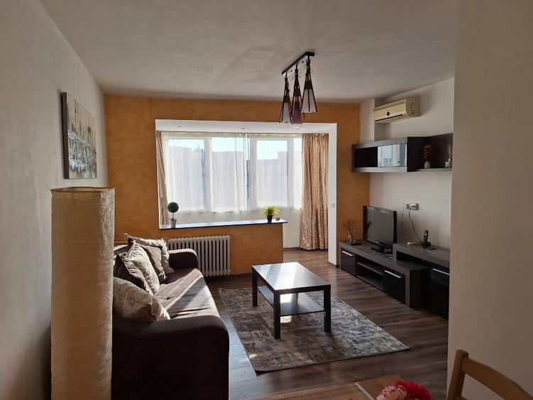 Apartament cu 2 camere decomandat în Cișmigiu