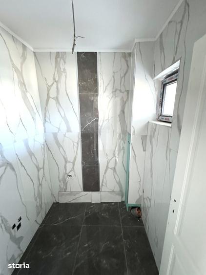 Casă cu 4 camere cu Teren 250 Mp în Ciurea