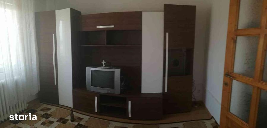 Garsoniera pretabila si pt.studenti zona uzina 2 - 8