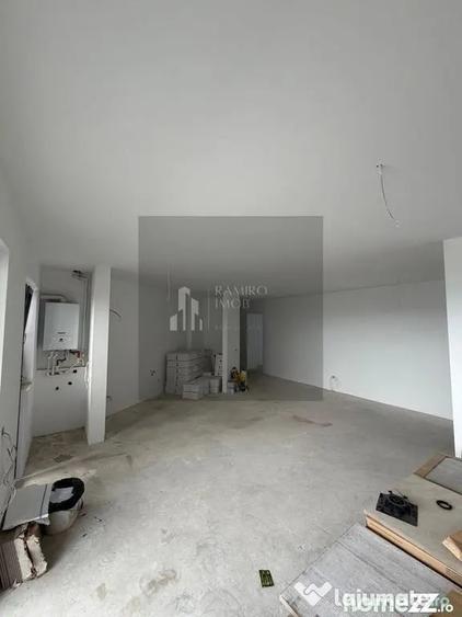 Apartament cu 3 camere decomandat în Mihai Bravu