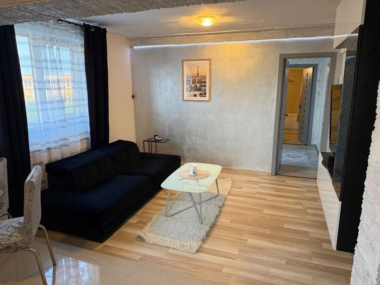 Apartament cu 2 camere nedecomandat în Central