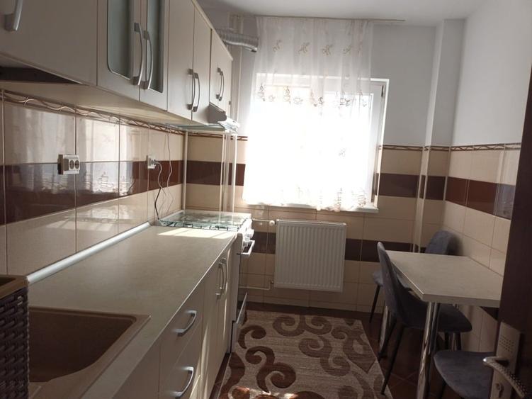 Apartament cu 2 camere decomandat, mobilat în Colentina