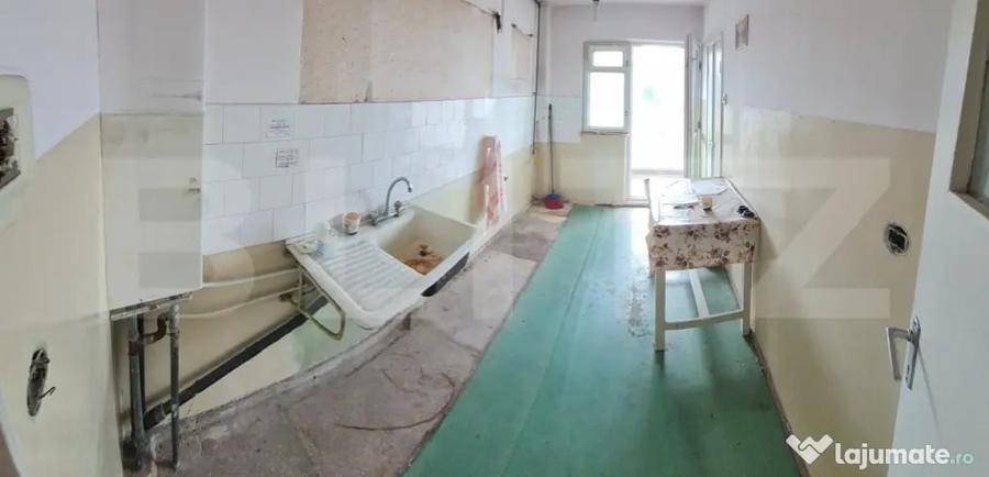 Apartament cu 3 camere decomandat în Griviței