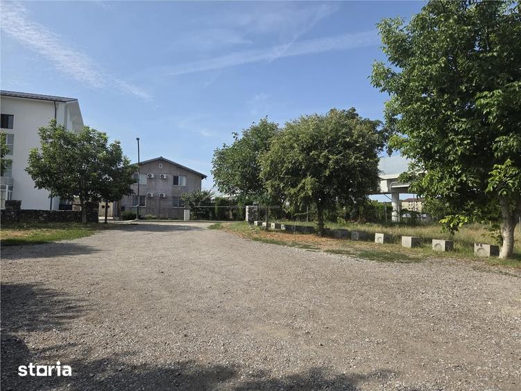 Casă cu Teren 2766 Mp în Sânmartin