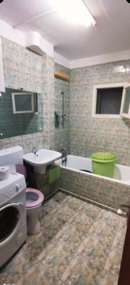 Apartament cu 2 camere semidecomandat în Dumbrăvița