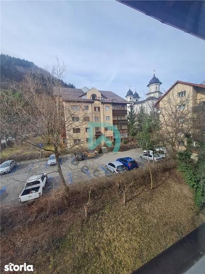 Apartament cu 3 camere decomandat, mobilat în Valea Cetății