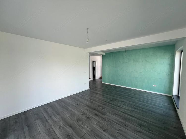 Casă cu 5 camere cu Teren 300 Mp în Chișoda