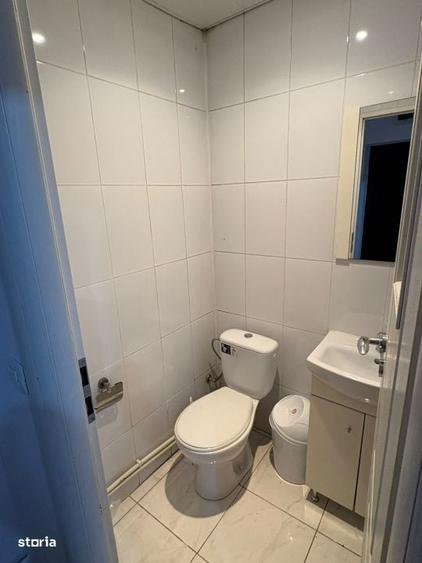 Spațiu comercial, de 35 mp, în Central