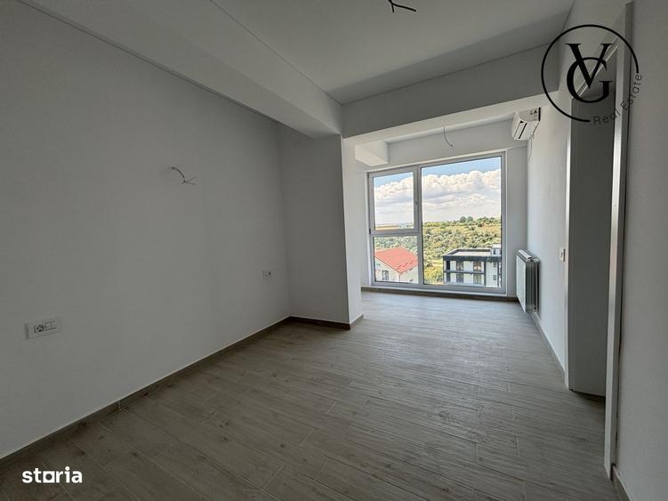 Apartament cu 3 camere semidecomandat în Nord