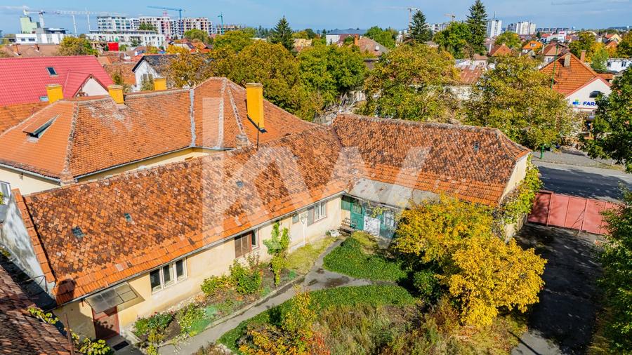 Casă individuală cu 6 camere cu Canalizare în Brașovul Vechi