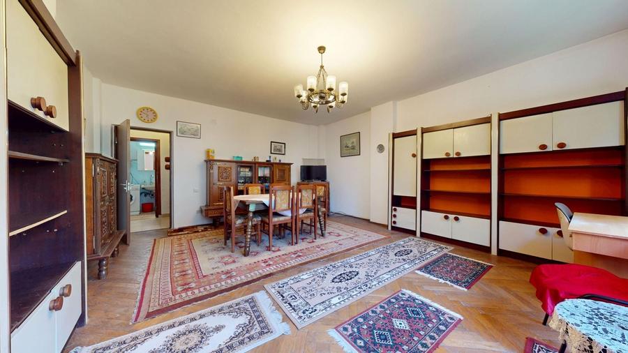 Apartament cu 3 camere circular în Central