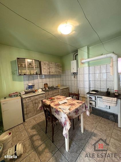 Casă cu 3 camere cu Teren 374 Mp în Central