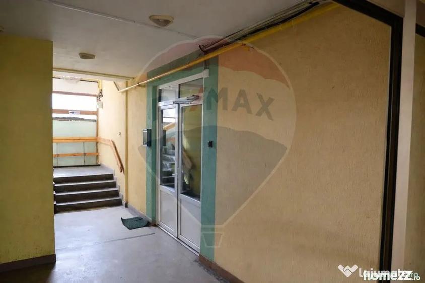 Spațiu comercial, de 200 mp, în Central