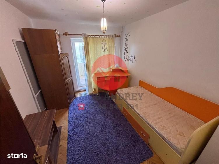 Apartament cu 3 camere în Babadag