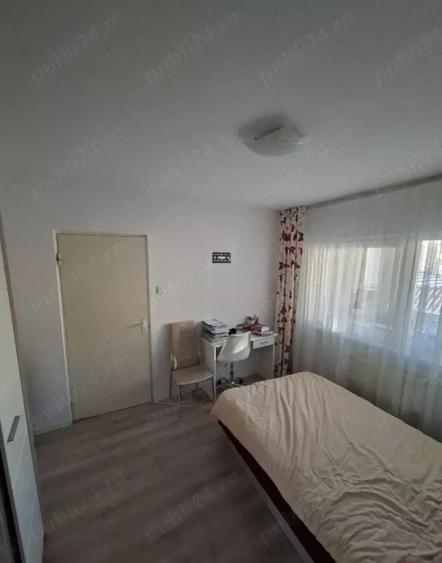 Apartament cu 2 camere semidecomandat, mobilat în Cetate — fotografia 3