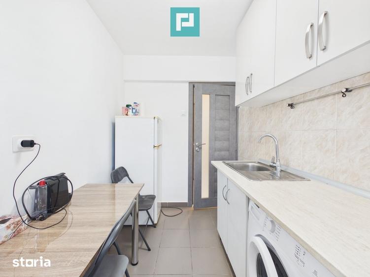 Apartament cu 3 camere decomandat în Cantemir