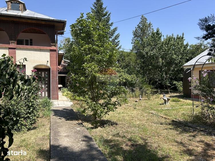 Casă cu 4 camere în Cunești