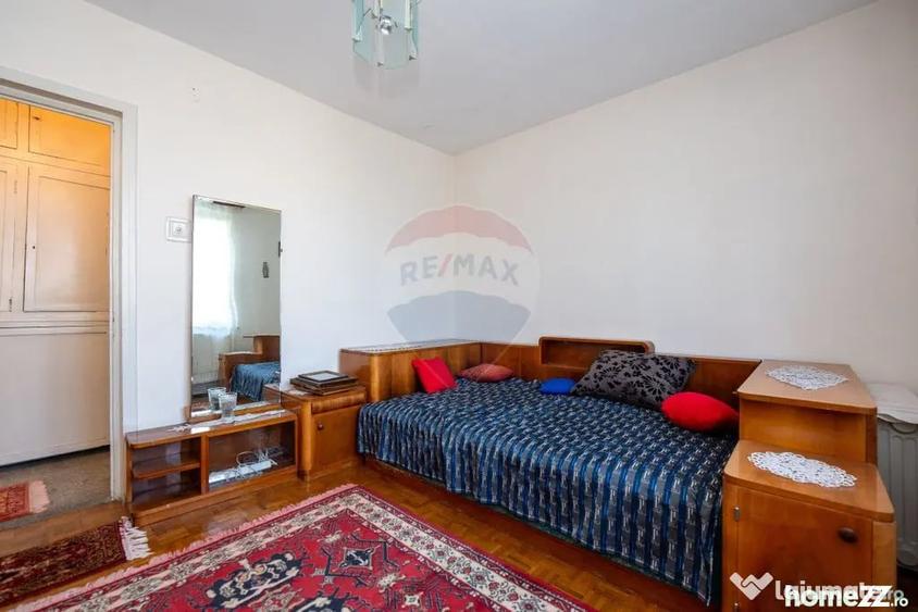 Apartament cu 2 camere semidecomandat în Calea București