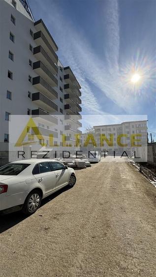 Apartament cu 2 camere decomandat în Apărătorii Patriei