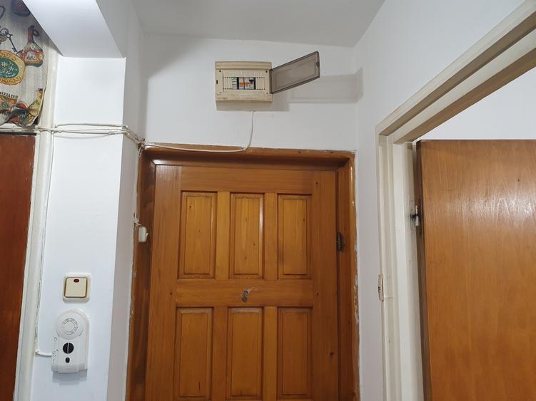 Apartament cu 2 camere decomandat în Drumul Taberei