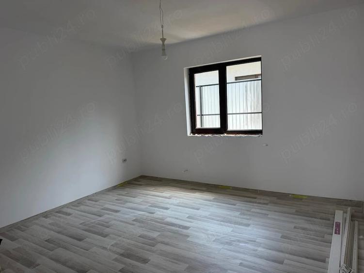 Casă cu 2 camere cu Teren 339 Mp în Central