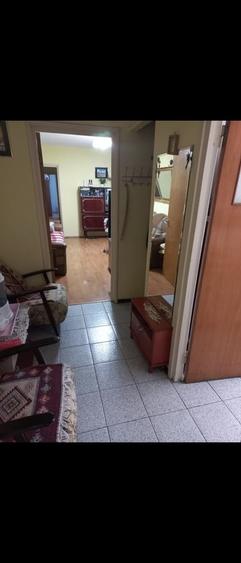 Apartament semidecomandat în Berceni