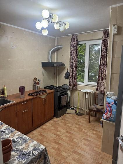 Inchiriez ap. 2 camere decomandat etajul unu din patru complet mobilat cu loc de parcare privat - 3