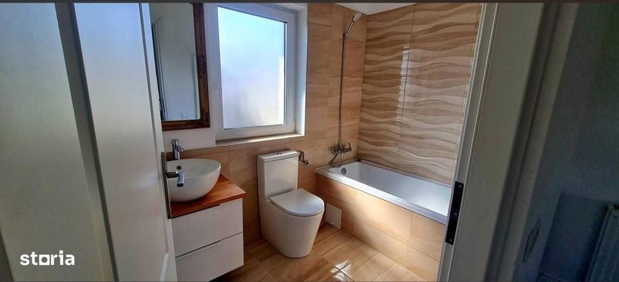 Casă cu 4 camere cu Teren 340 Mp în Central
