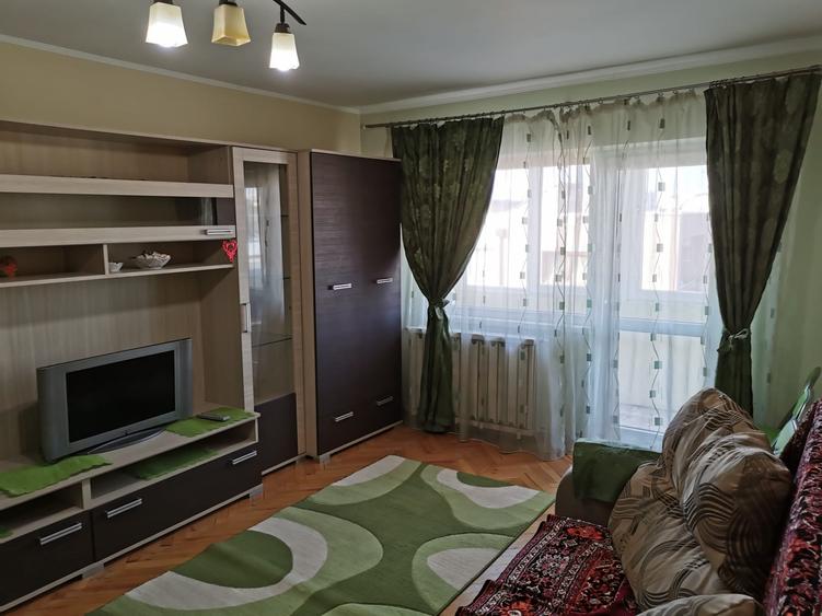 Apartament cu 3 camere în Între Lacuri