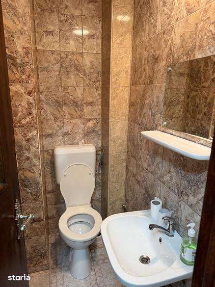 Apartament cu 3 camere decomandat în Astra