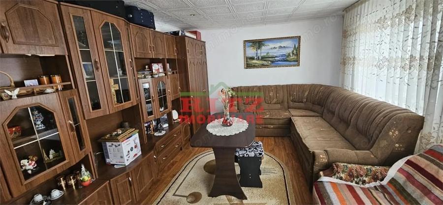 Casă cu 3 camere cu Teren 392 Mp în Central