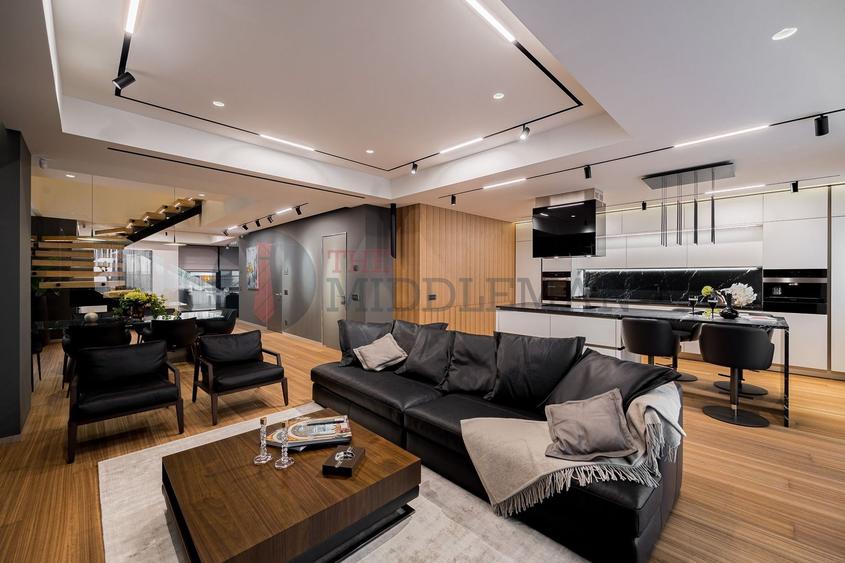 Apartament cu 4 camere semidecomandat, mobilat în Primăverii