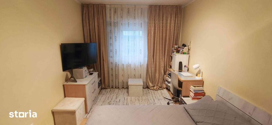 Apartament cu 2 camere semidecomandat în Cornișa