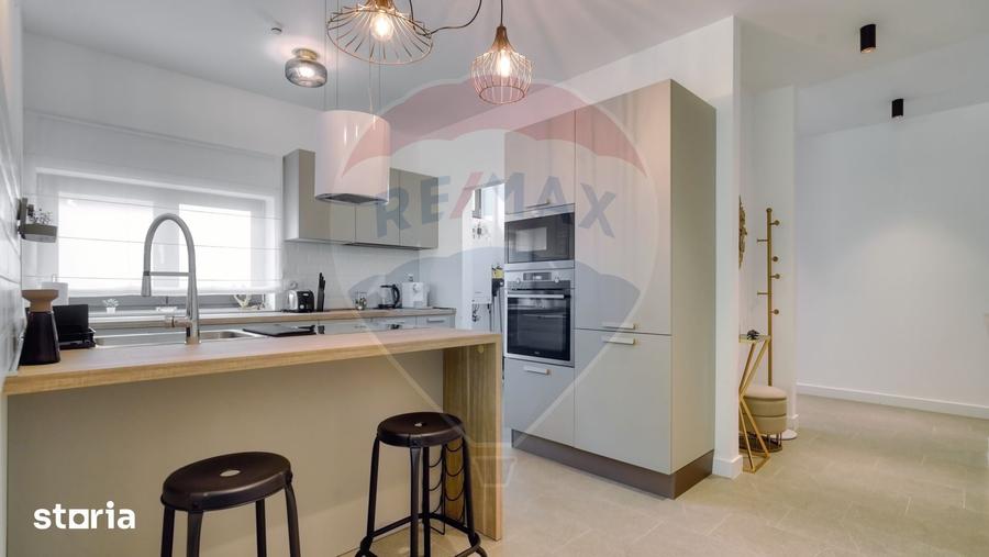 Apartament cu 3 camere în Schei
