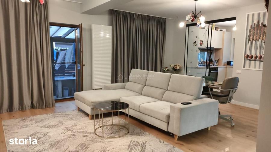 Casă cu 4 camere cu Teren 200 Mp în 1 Decembrie